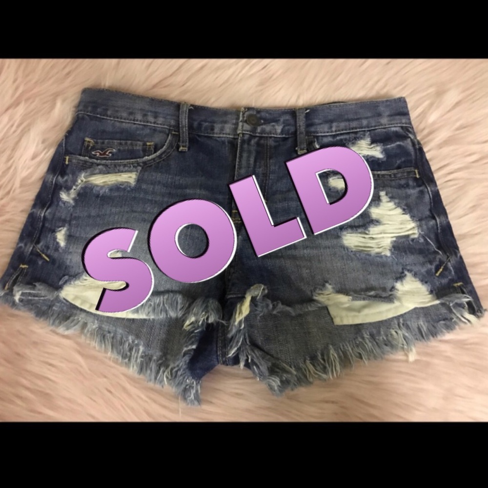 💝Hollister Distressed Jeans Short💝